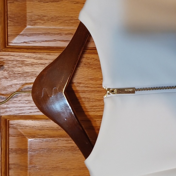 Calvin Klein Women's Sleeveless Sheath with a Side Ruffle Dress, Cream, Size 6 - Picture 9 of 16